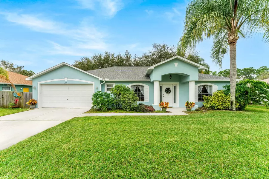 1521 Kelly ST SE, Palm Bay, FL 32909