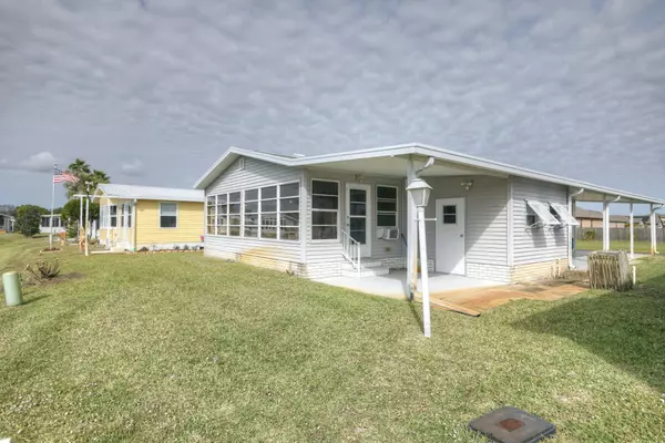 Micco, FL 32976,5333 Bison ST #13