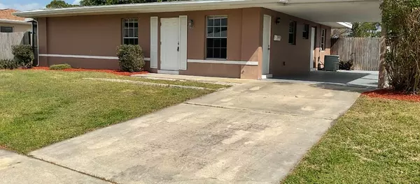 Palm Bay, FL 32905,838 Angle ST NE