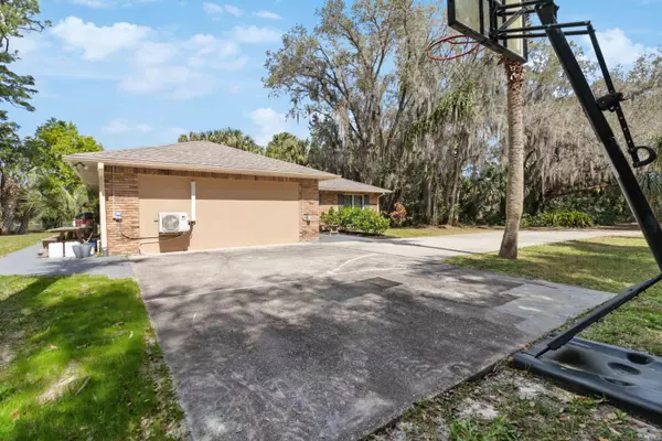 Melbourne, FL 32904,245 Gray RD