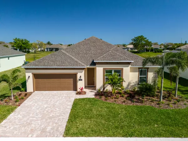 Palm Bay, FL 32905,725 Kilkenny LN NE