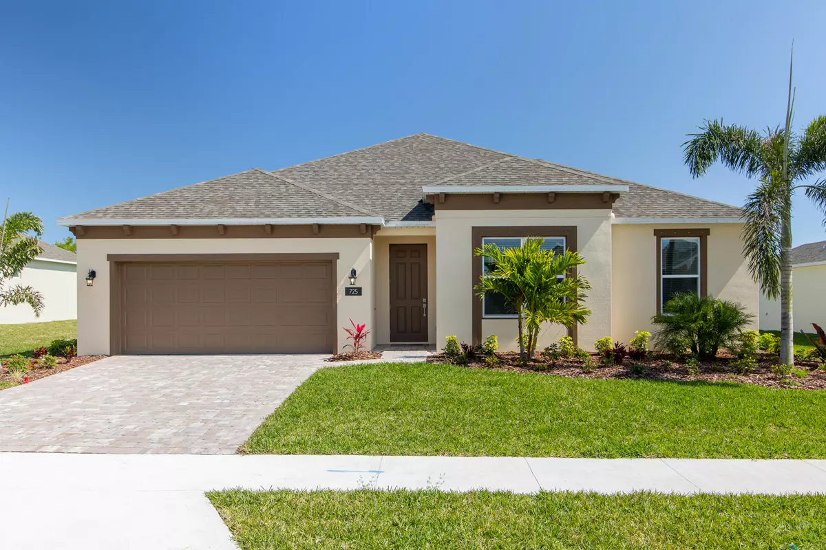 Palm Bay, FL 32905,725 Kilkenny LN NE