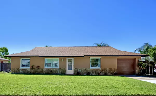 815 Jasmine DR, Rockledge, FL 32955