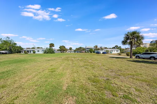 Indialantic, FL 32903,116 Coral WAY E