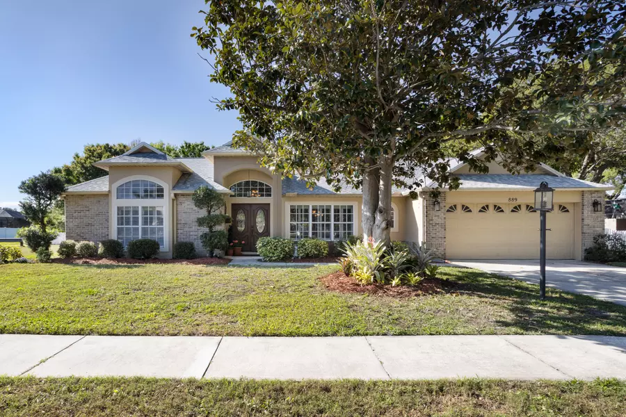 889 Brookstone DR, Merritt Island, FL 32952