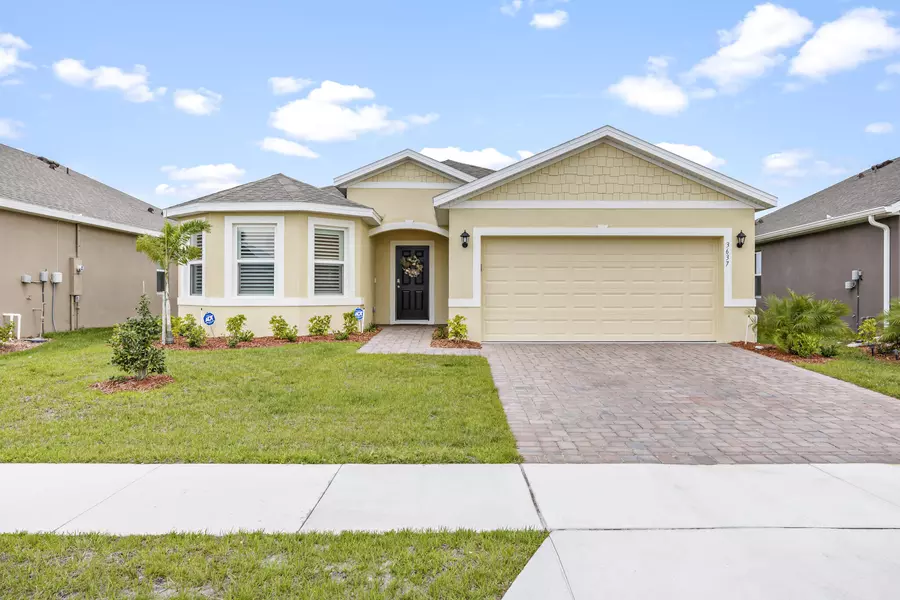 3637 Aberdeen DR SE, Palm Bay, FL 32909