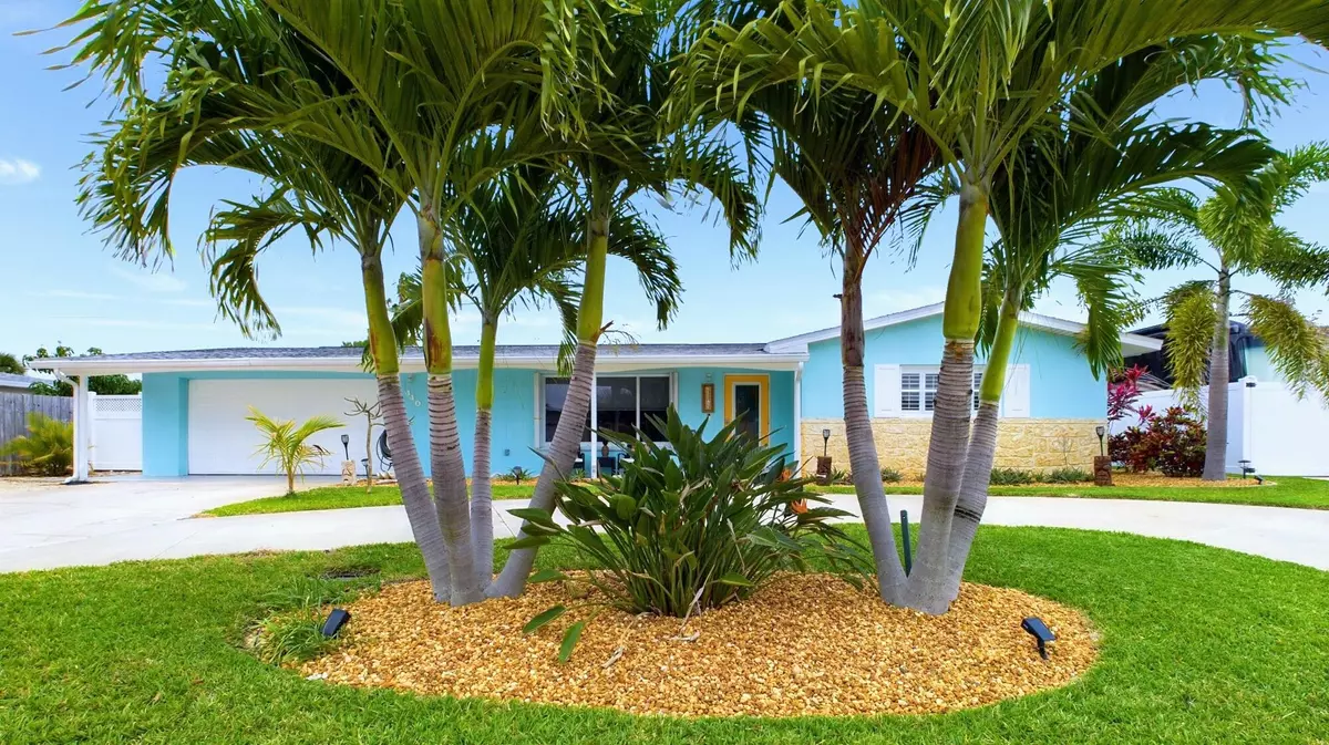 Satellite Beach, FL 32937,440 Ocean Spray AVE