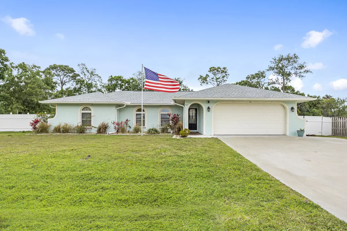 Palm Bay, FL 32907,437 Narragansett ST NE