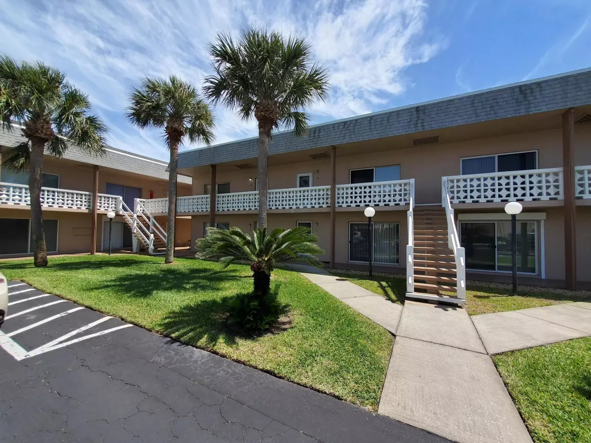 Cocoa Beach, FL 32931,3150 N Atlantic AVE #13220