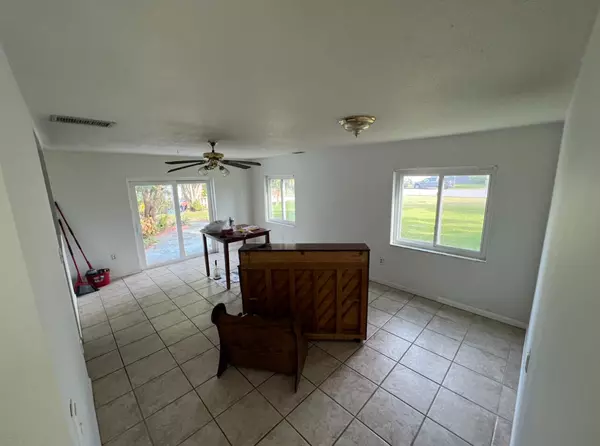 Satellite Beach, FL 32937,44 Adams CT