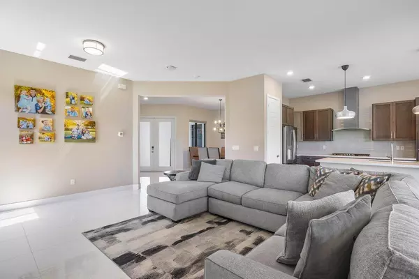 Parkland, FL 33067,8660 Pacifica LN