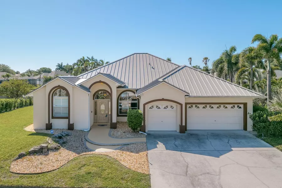 861 Woodbine DR, Merritt Island, FL 32952