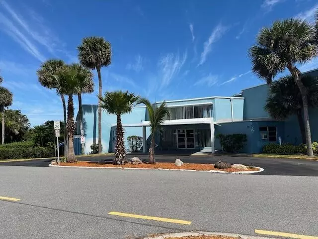 55 Sea Park BLVD #207, Satellite Beach, FL 32937