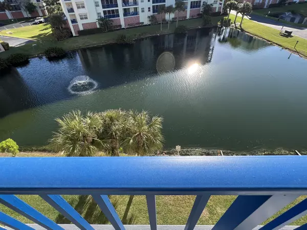 New Smyrna Beach, FL 32169,5300 S Atlantic #11-504