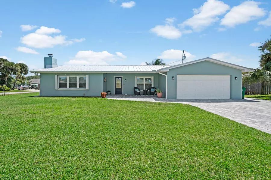 401 E Oak Ridge DR, Indialantic, FL 32903