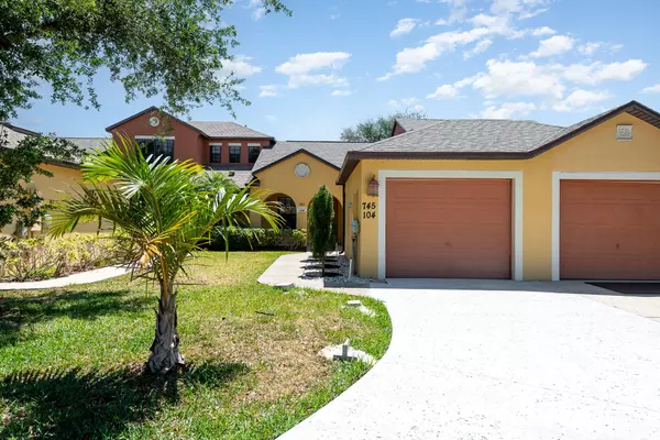 Melbourne, FL 32901,745 Luminary CIR #104