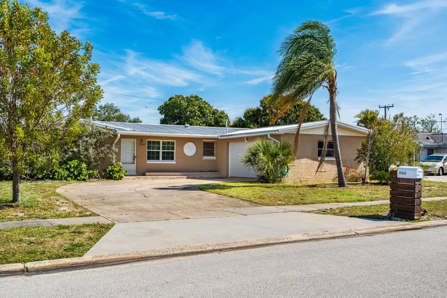 1560 Eddy ST, Merritt Island, FL 32952