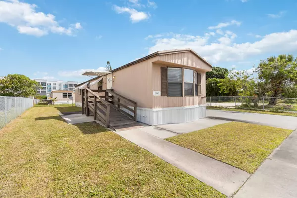 Palm Bay, FL 32905,2547 Chatham NE