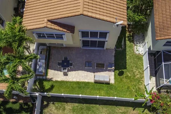 Weston, FL 33326,807 Garnet CIR