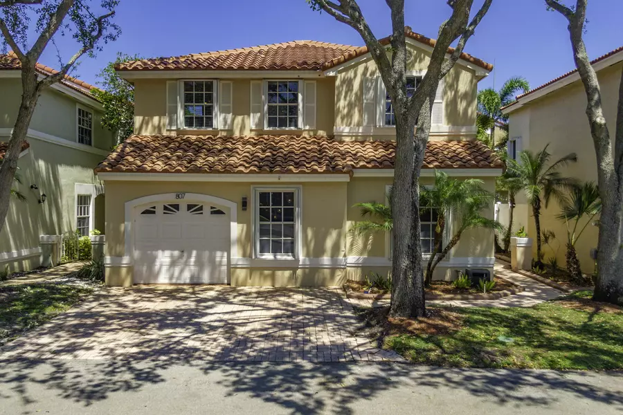 807 Garnet CIR, Weston, FL 33326