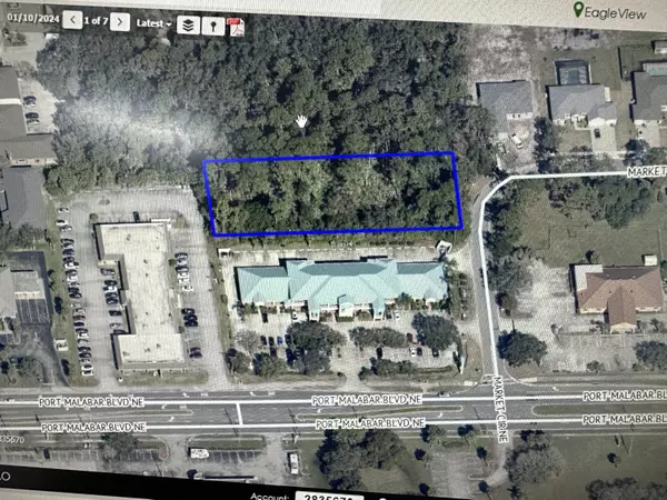 1825 Market CIR NE, Palm Bay, FL 32905