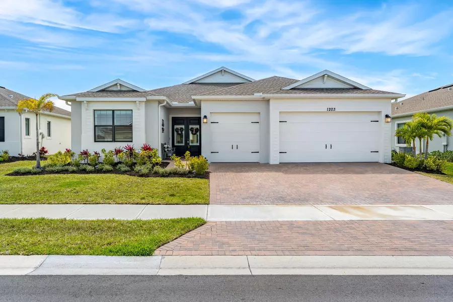 1203 Great Belt CIR, Melbourne, FL 32940