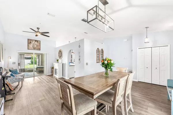 Melbourne, FL 32904,1378 York CIR