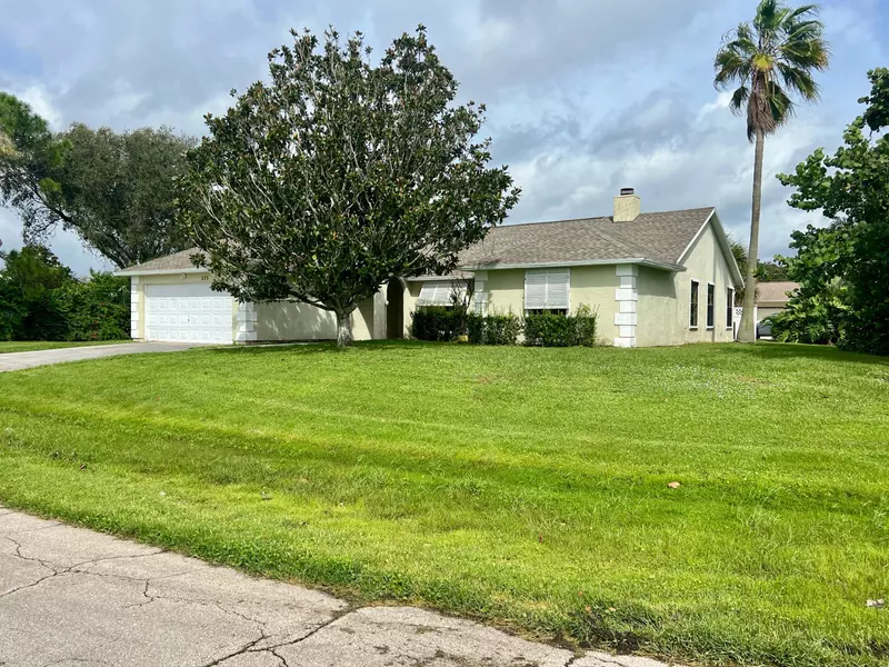 275 Zane AVE, Sebastian, FL 32958