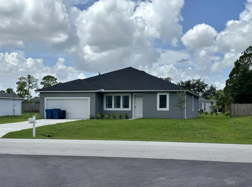 1370 Cogan DR SE, Palm Bay, FL 32909