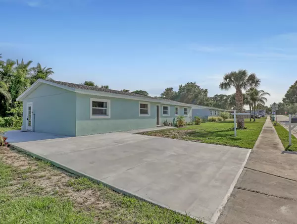 Merritt Island, FL 32952,45 Rivercliff LN