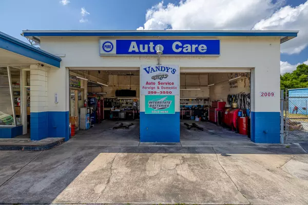 Melbourne, FL 32935,2009 Post Rd