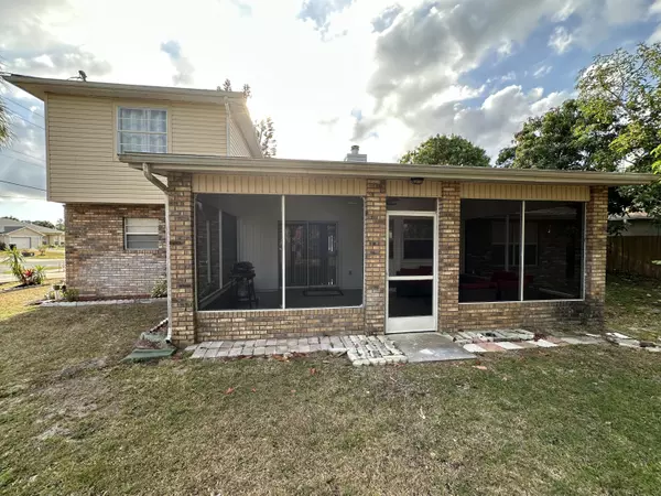 Palm Bay, FL 32907,598 NE Dunn NE