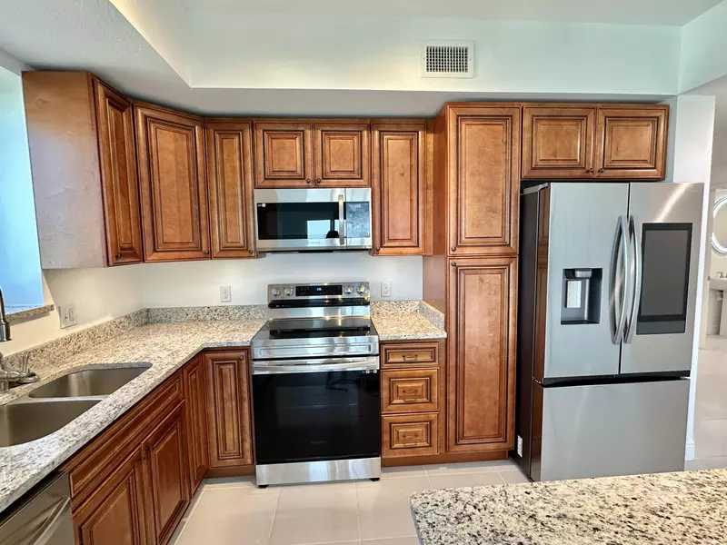 735 Pilot LN #814, Merritt Island, FL 32952
