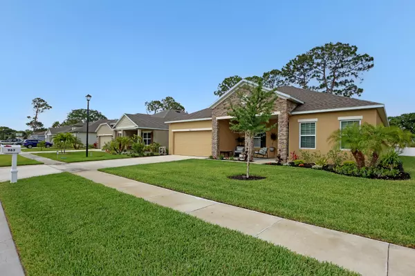 963 Edensor LN, Rockledge, FL 32955