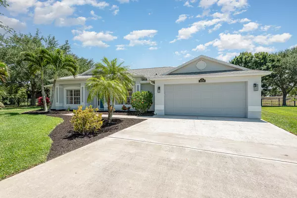 Rockledge, FL 32955,5229 Hessel CT