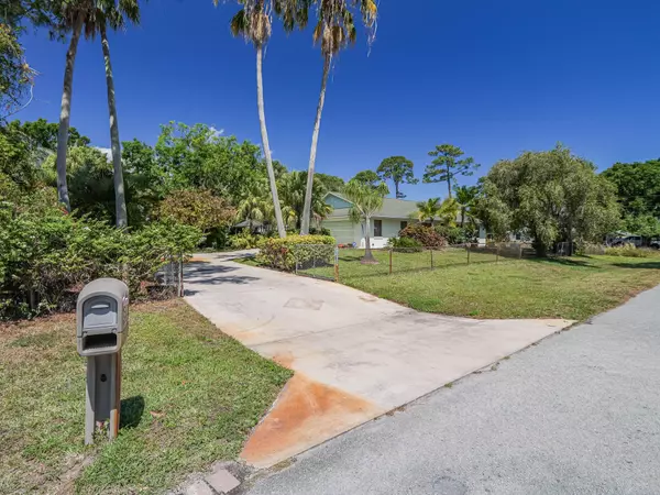 Vero Beach, FL 32967,7585 58th CT