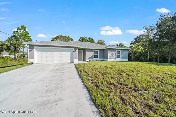 475 Lamkin ST SW, Palm Bay, FL 32908