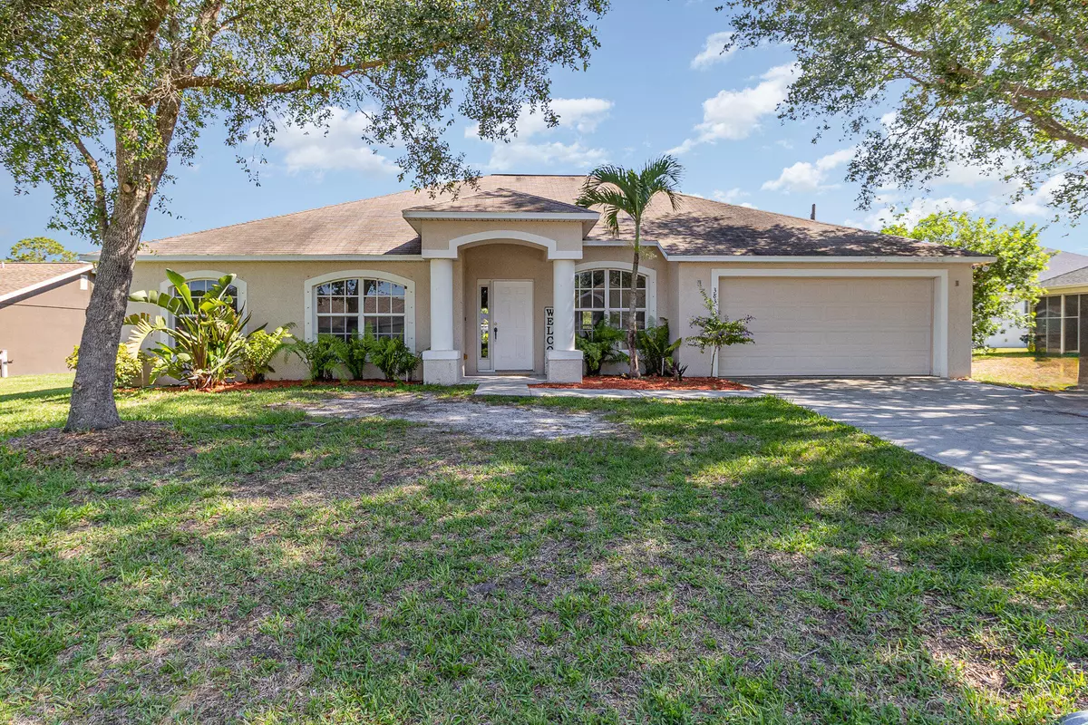 Palm Bay, FL 32907,383 Cycle ST NE