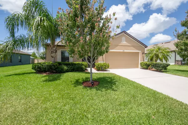 1095 Sangria CIR, Rockledge, FL 32955