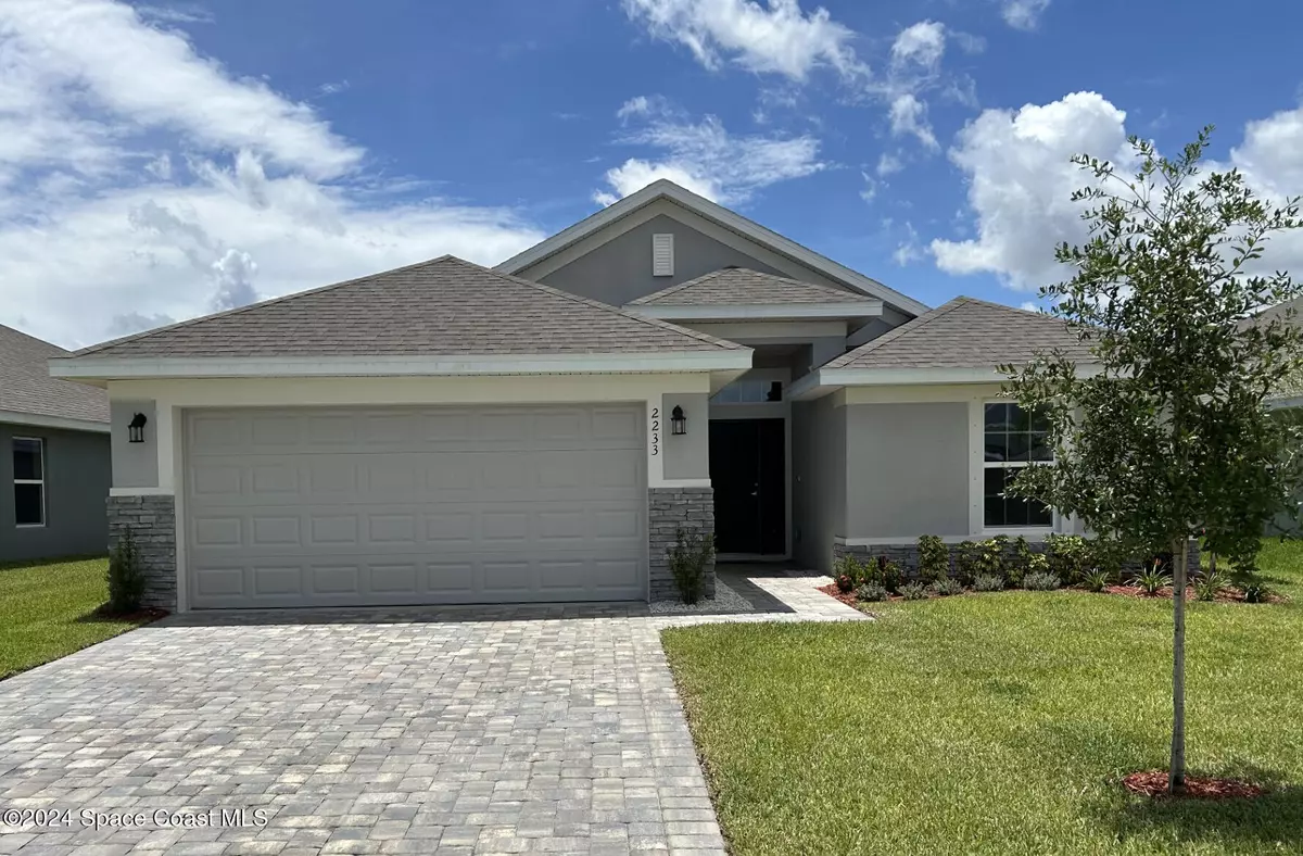 Palm Bay, FL 32909,2233 Middlebury DR SE