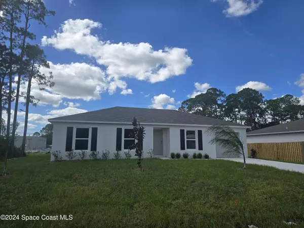 226 Catalonia AVE NW, Palm Bay, FL 32907