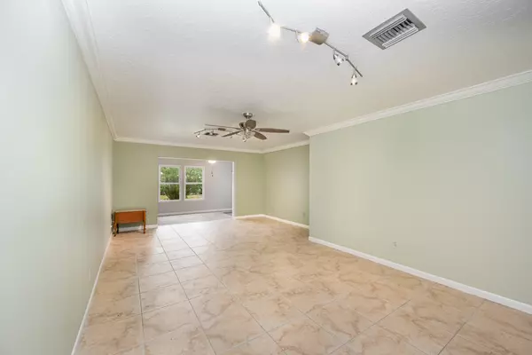 Indialantic, FL 32903,335 Paradise BLVD #50