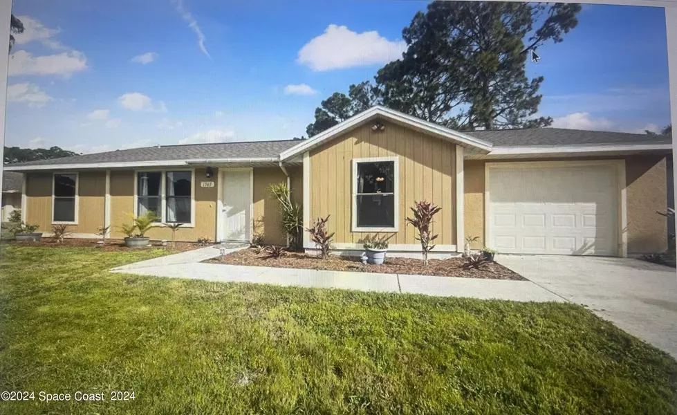 1565 Napanee ST NW, Palm Bay, FL 32907