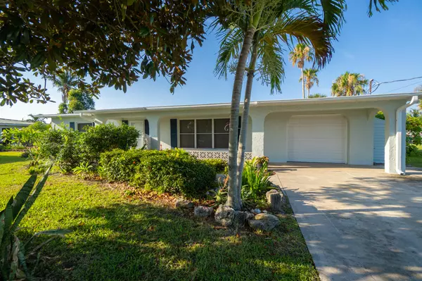 1671 Wavecrest ST, Merritt Island, FL 32952