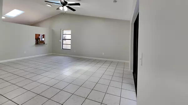 Melbourne, FL 32935,3724 Hardwood CT