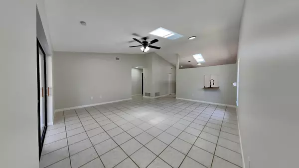 Melbourne, FL 32935,3724 Hardwood CT