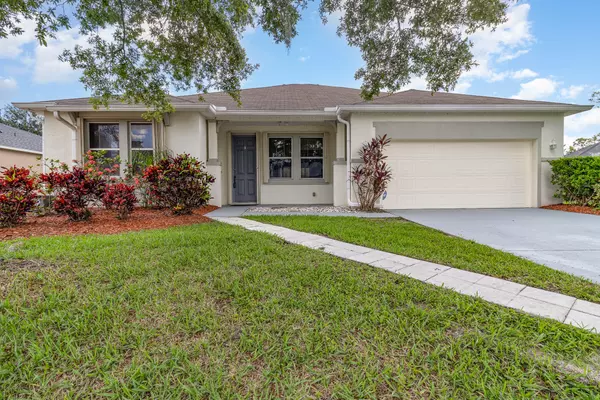 147 Aviation AVE NE, Palm Bay, FL 32907