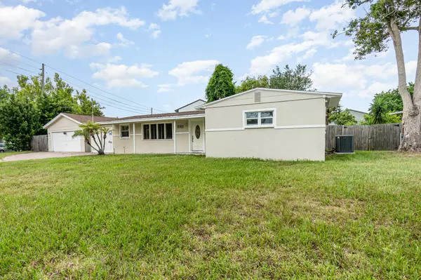 Orlando, FL 32807,631 Mercado AVE