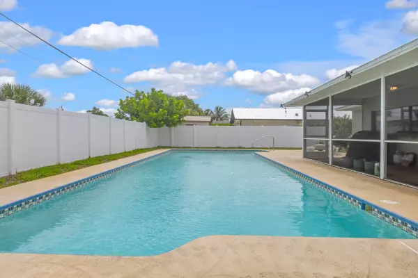 Satellite Beach, FL 32937,380 Maple DR