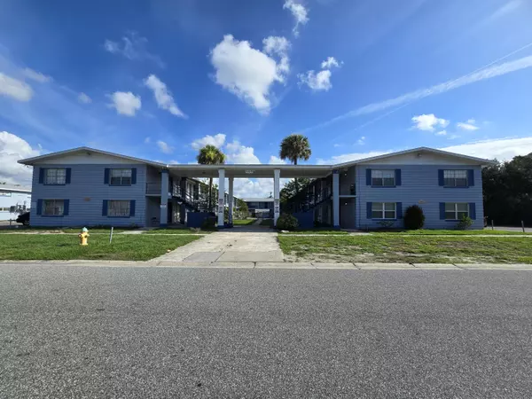 140 Minna LN #218, Merritt Island, FL 32953